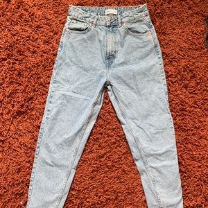 Zara Classic Mom Fit Jeans - US 6/EUR 38.